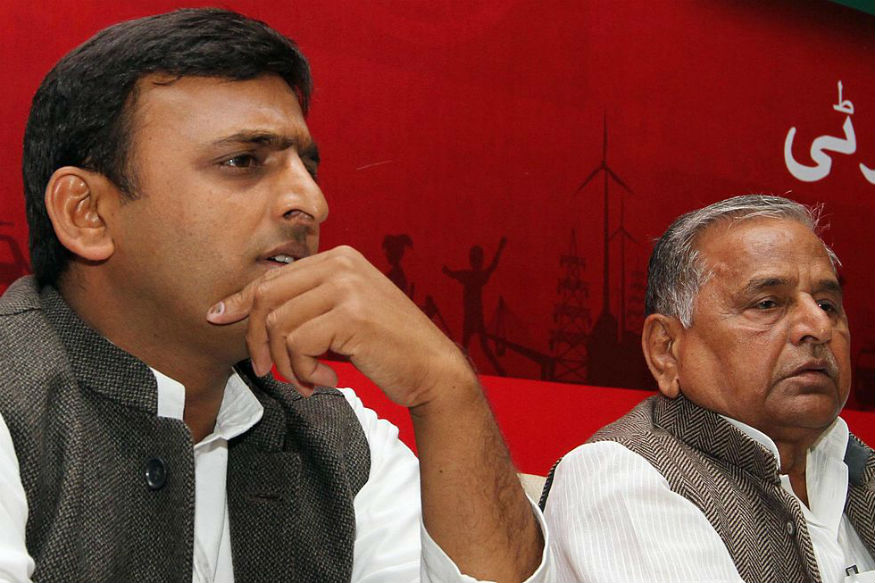 How Shivpal's Removal From Cabinet by Akhilesh Shocked the Mulayam Camp