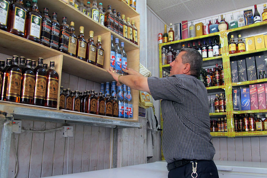In Surprise Vote, Iraqi Parliament Bans Sale, Purchase of Alcohol