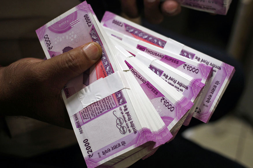Rupee Climbs to Over 1-week High on Weak Dollar, GST Hopes