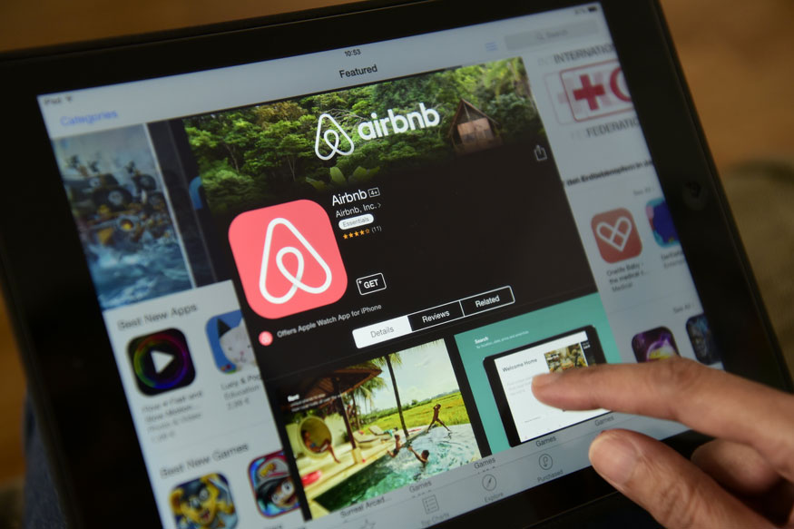 Airbnb to Double Investment in China, Adopt New Name