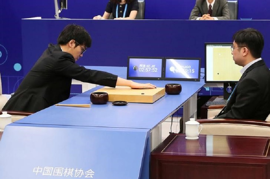 Google AI AlphaGo Takes on Chinese Go Master in a Round of 3