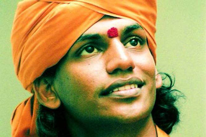 <b>...</b> accused 37-year-old doctor <b>Vikram Dravid</b> of raping her for four years. - nithyananda-16oct