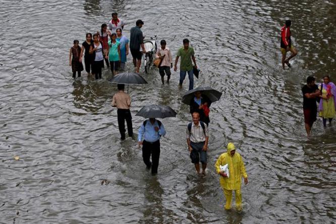 Two days on, heavy rains paralyse Mumbai, two die of electrocution.
