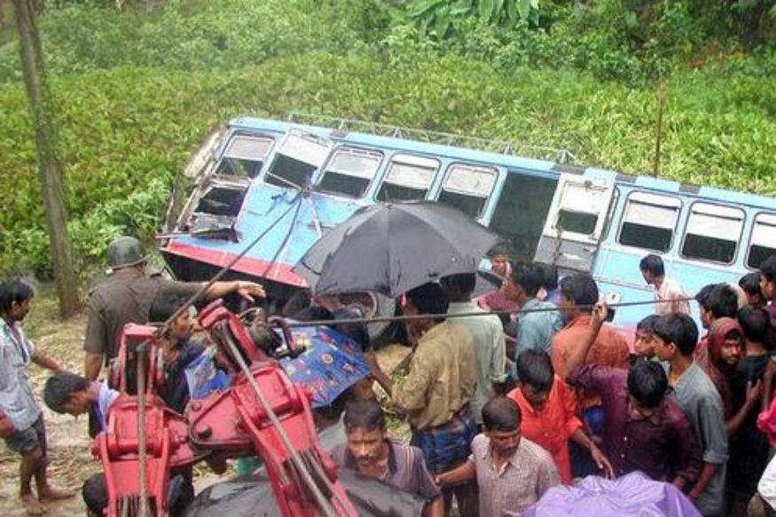 Etah Accident: Over 20 Children Dead as School Bus Collides With Truck
